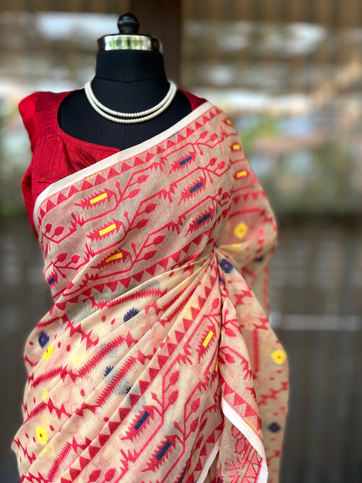 Jamdani saree | Beige Rouge