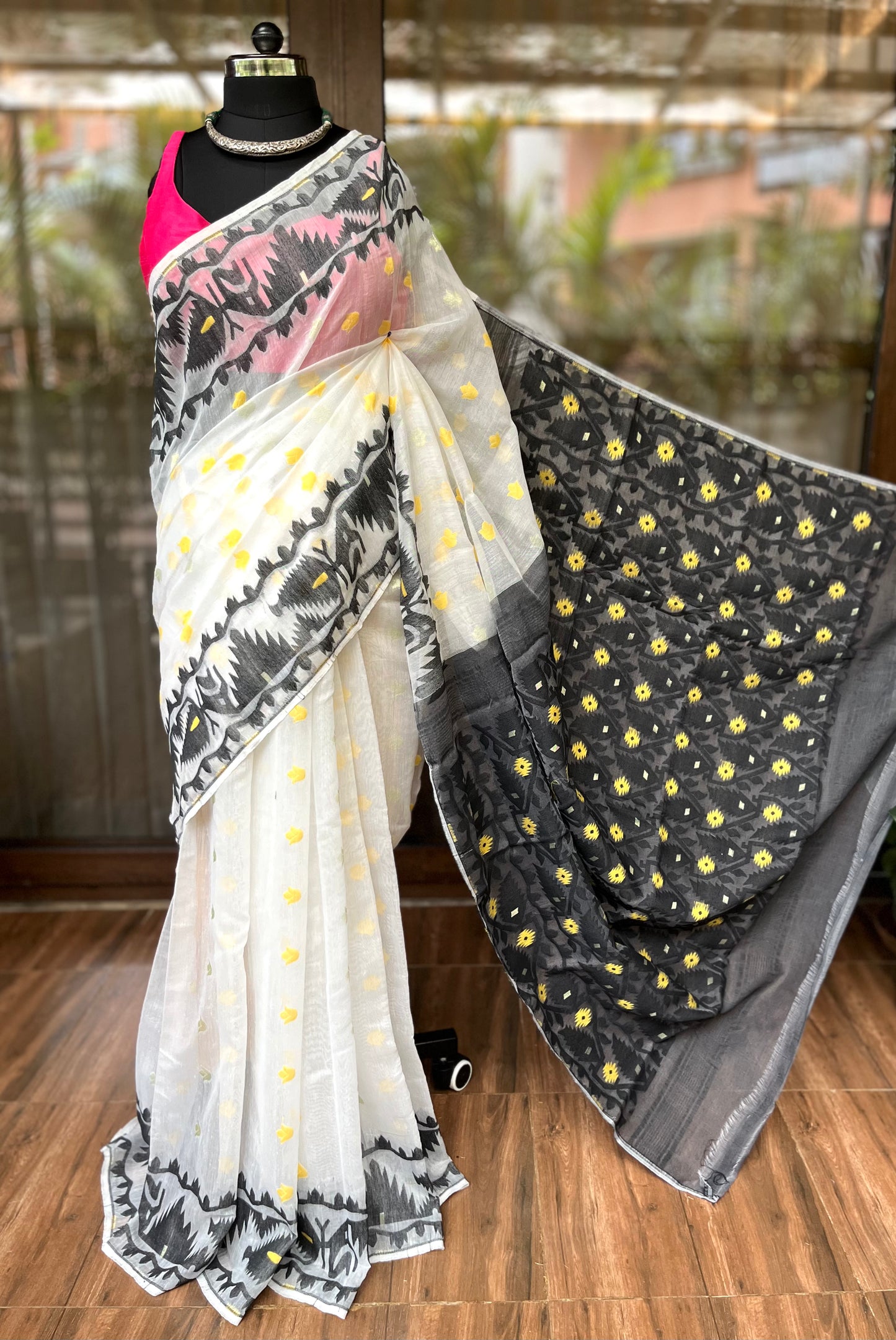 Jamdani Saree | Golden Bloom