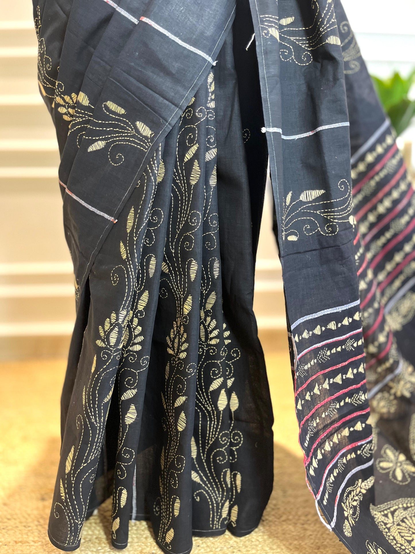 Kaala Teeka | Kantha Stitch Saree