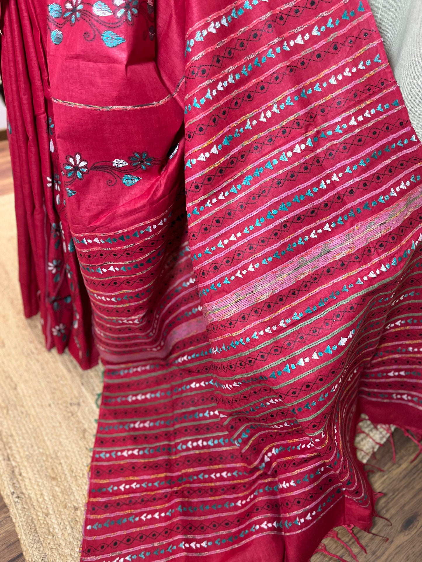 Gehri Laali | Kantha Stitch Saree