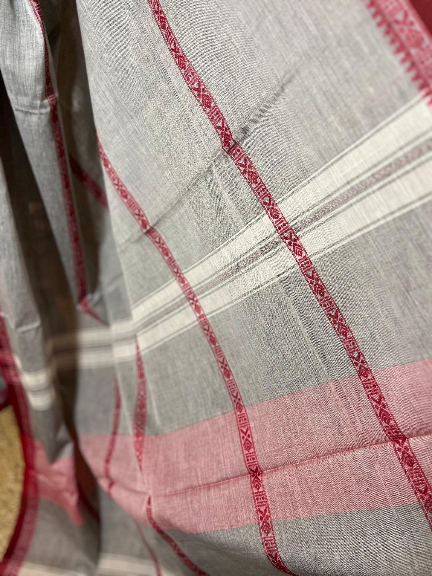 Crimson Fin | Cotton Saree
