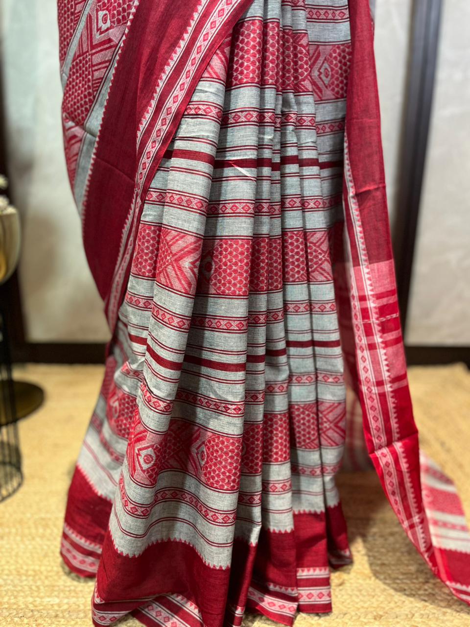 Fishes in Grey | Handloom Cotton Saree
