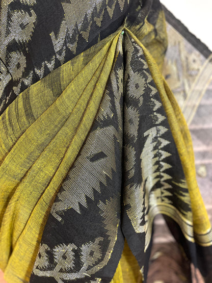 Linen saree | Urvi | Green