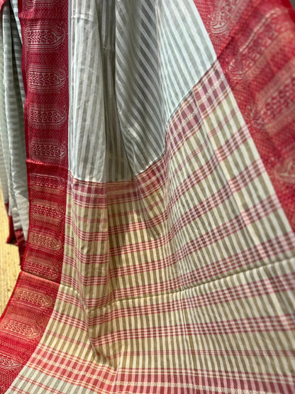 Paisley n Stripes | Handloom Cotton Saree