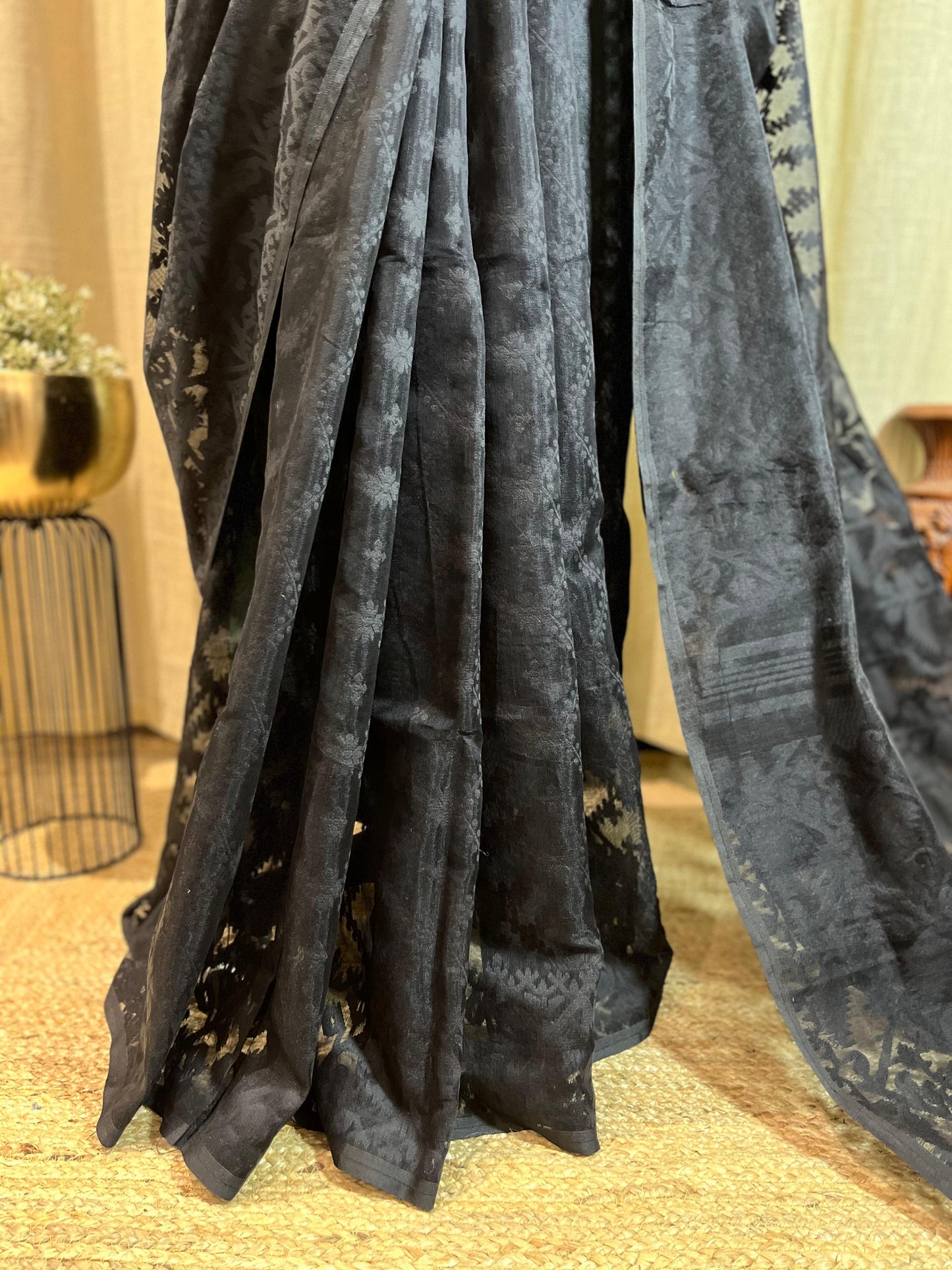 Black Monocrome | Jamdani Saree