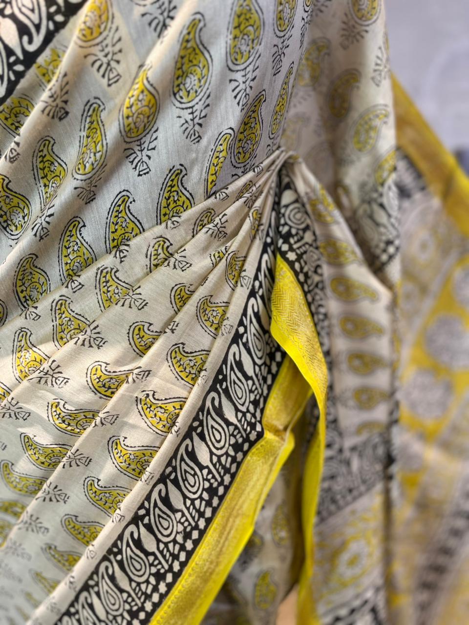 Paisley Rain | Handblock Printed Maheshwari Silk Saree