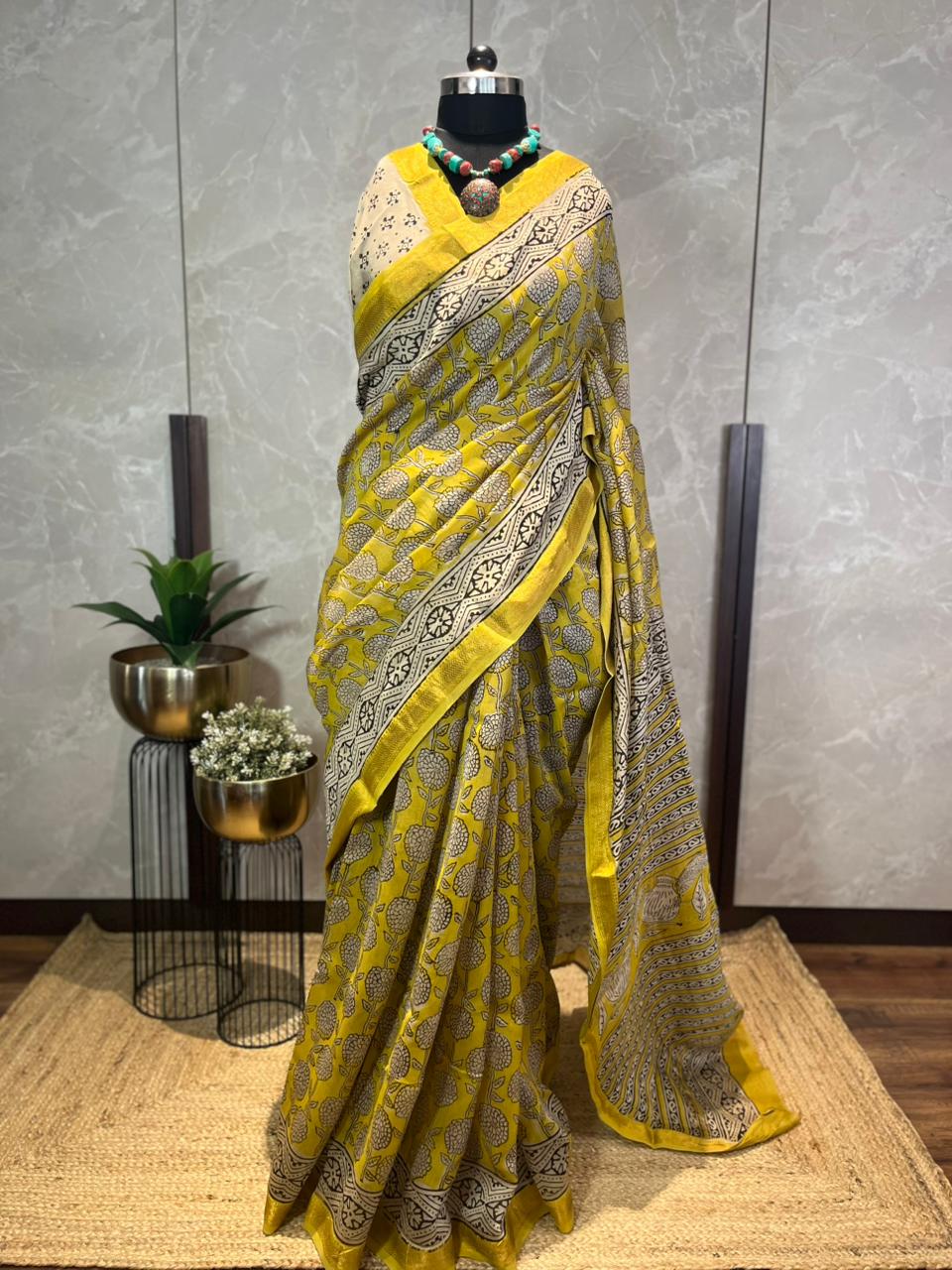 Phoolon ki Chaadar | Handblock Printed Maheshwari Silk Saree