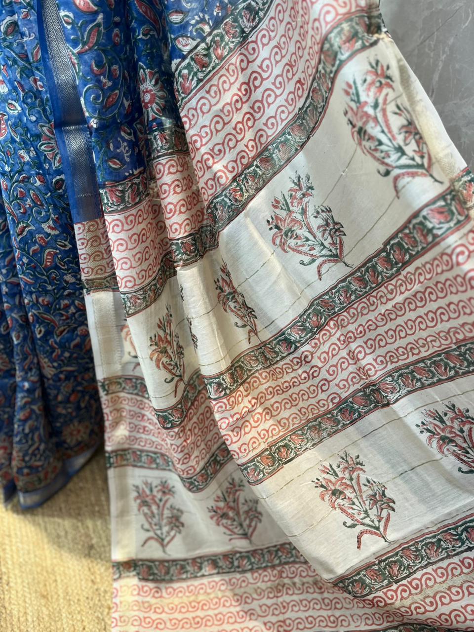 Jheel ka Kamal | Handblock Printed Maheshwari Silk Saree