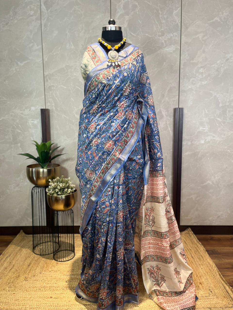 Jheel ka Kamal | Handblock Printed Maheshwari Silk Saree