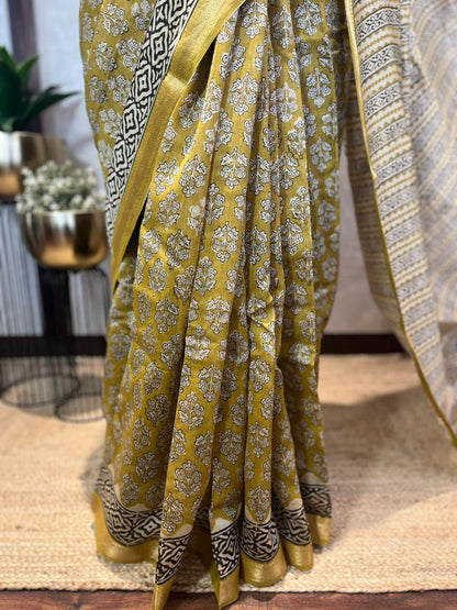Piyusha | Handblock Printed Maheshwari Silk Saree