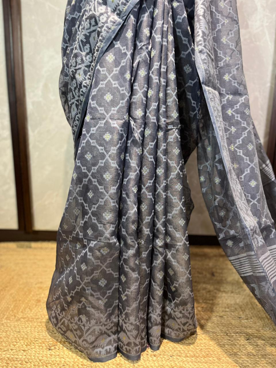 Smoky | Jamdani Saree
