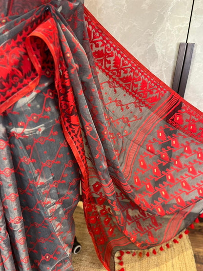 Surkh Dhuan | Jamdani Saree
