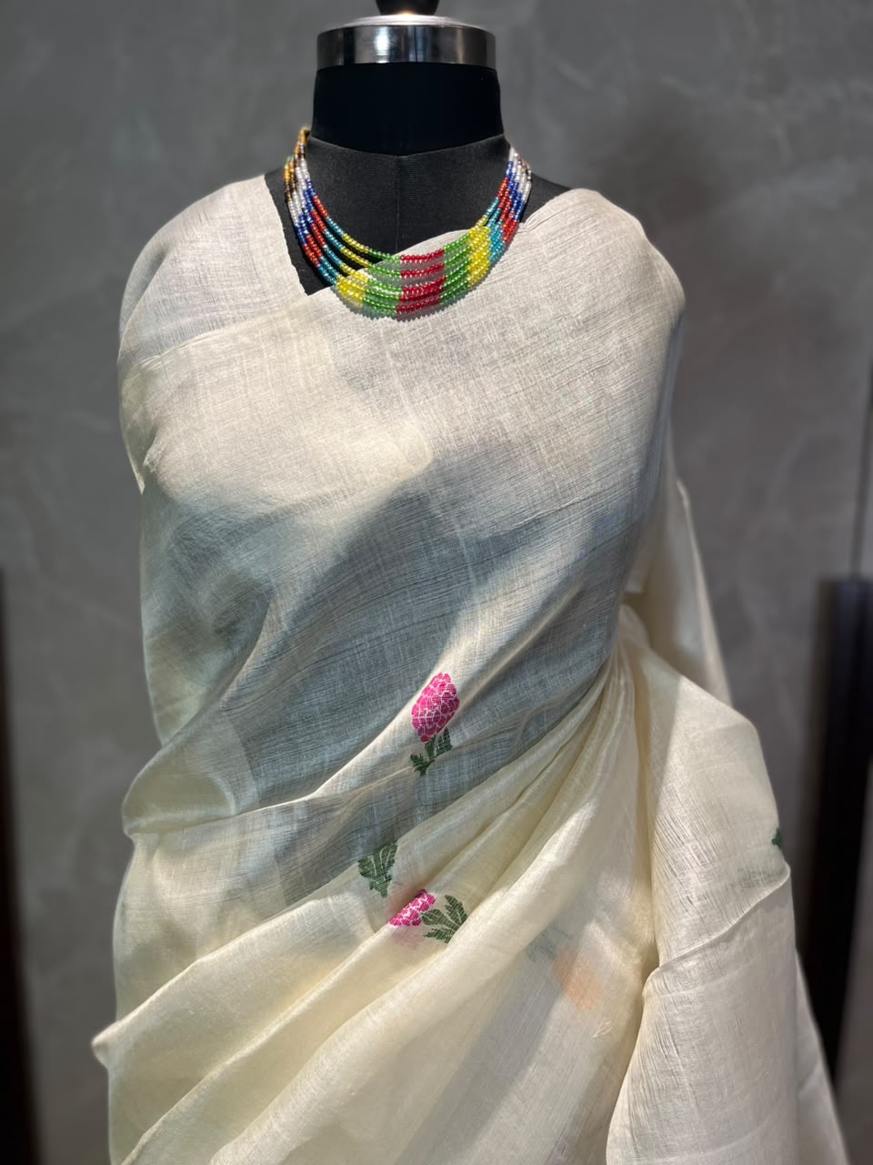 Roses n Creme | Tussar Silk Saree