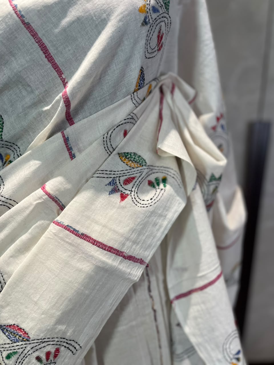 Cream Canvas | Kantha Stitch Saree