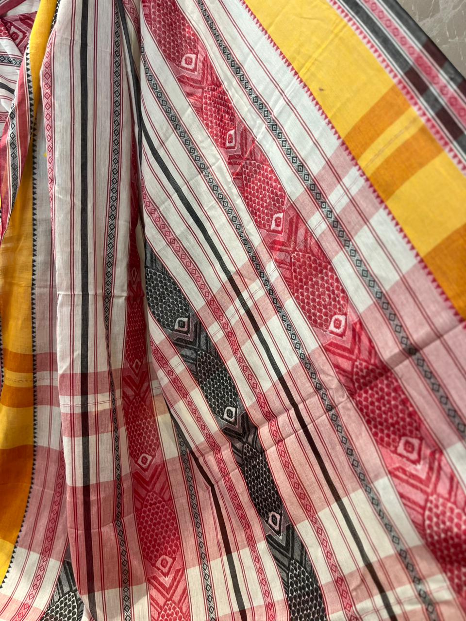 Fishes againt the tide | Handloom Cotton Saree
