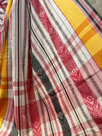 Fishes againt the tide | Handloom Cotton Saree