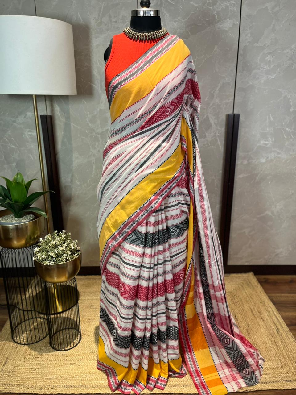 Fishes againt the tide | Handloom Cotton Saree